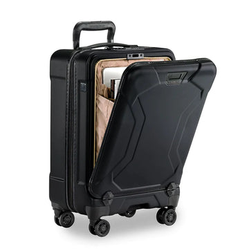 Briggs & Riley TORQ Collection Domestic Carryon Spinner